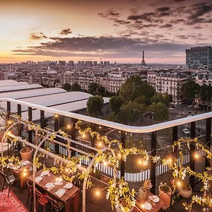 Szálloda Novotel Porte Versailles