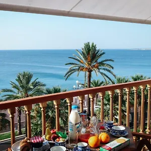 promenade-des-anglais-studio-suite-seaside.fr-provencehotel.com/